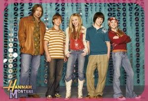 http://www.missenka.estranky.sk/img/picture/8/miley-cyrus_COM-hannahmontanathemoviepremiereafterparty-2009apr2